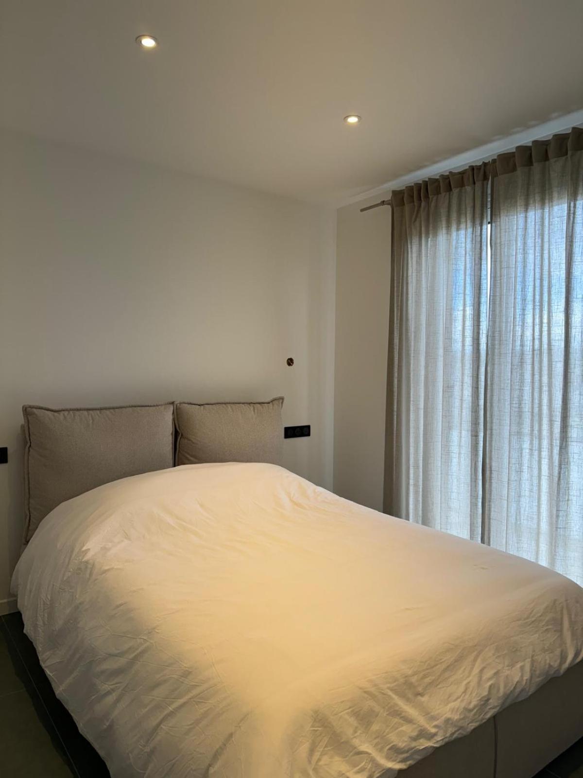 Modern Green & White - Apartments T3 60M2 Annecy - Parking Prive - Wifi - Netflix Buitenkant foto